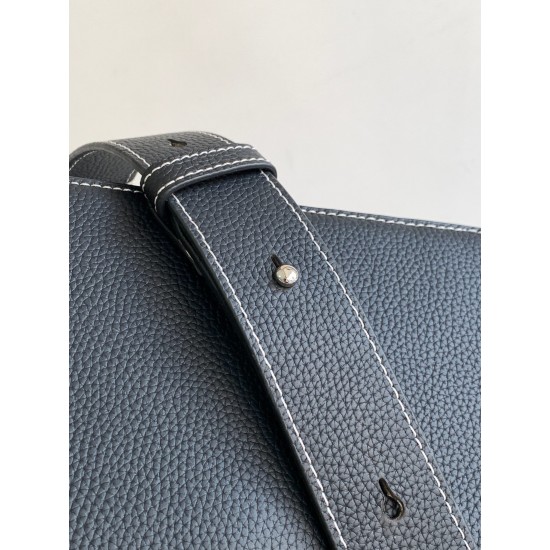Dior Bags Top Quality 1ADPO049
size : 23 x 18 x 6 CM Dior Bags Top Quality 1ADPO049
size : 23 x 18 x 6 CM