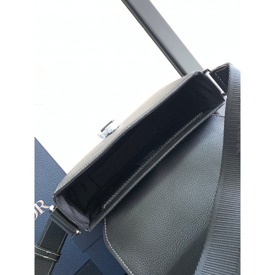 Dior Bags Top Quality 1ADPO049
size : 23 x 18 x 6 CM Dior Bags Top Quality 1ADPO049
size : 23 x 18 x 6 CM