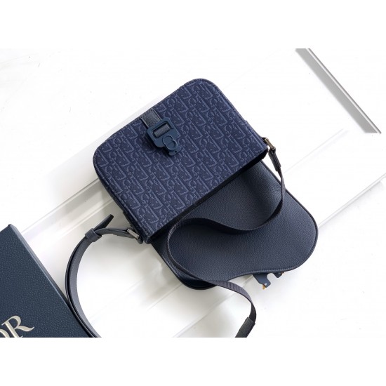 Dior Bags Top Quality 1ADPO049
size : 23 x 18 x 6 CM Dior Bags Top Quality 1ADPO049
size : 23 x 18 x 6 CM