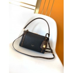LV Bags Top Quality M26905
17 x 13.5 x 26CM
