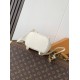 LV Bags Top Quality M25819
15 x 10 x 19 CM LV Bags Top Quality M25819
15 x 10 x 19 CM