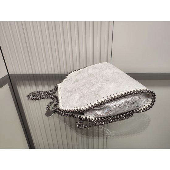 Stella Bags Top Quality
25cm
Stella Bags Top Quality
25cm