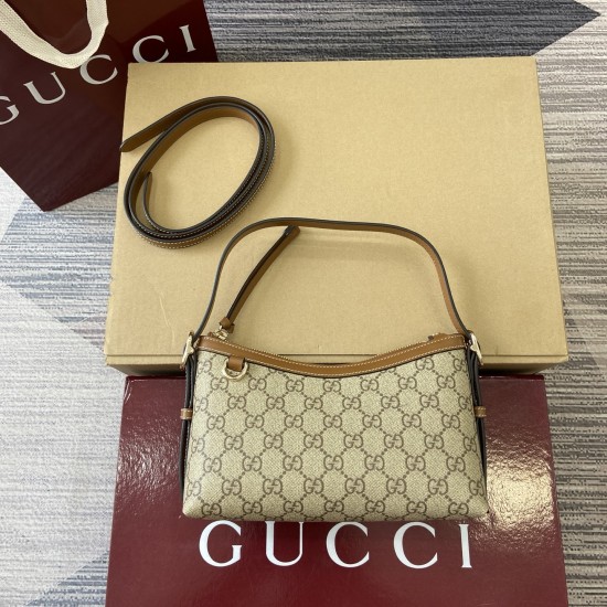 Gucci Bags
Top Quality
847450 Gucci Bags
Top Quality
847450