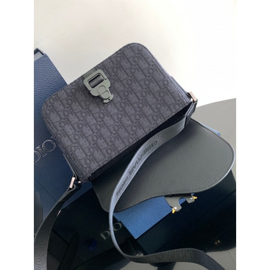 Dior Bags Top Quality 1ADPO049
size : 23 x 18 x 6 CM Dior Bags Top Quality 1ADPO049
size : 23 x 18 x 6 CM