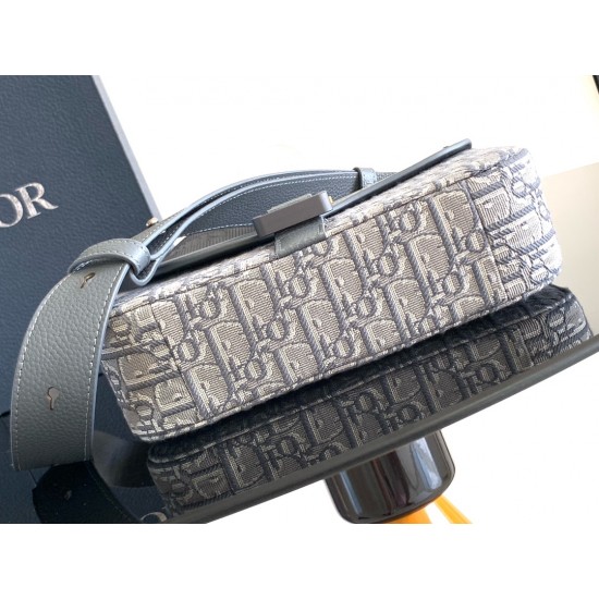 Dior Bags Top Quality 1ADPO049
size : 23 x 18 x 6 CM Dior Bags Top Quality 1ADPO049
size : 23 x 18 x 6 CM