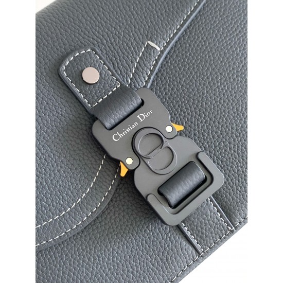 Dior Bags Top Quality 1ADPO049
size : 23 x 18 x 6 CM Dior Bags Top Quality 1ADPO049
size : 23 x 18 x 6 CM