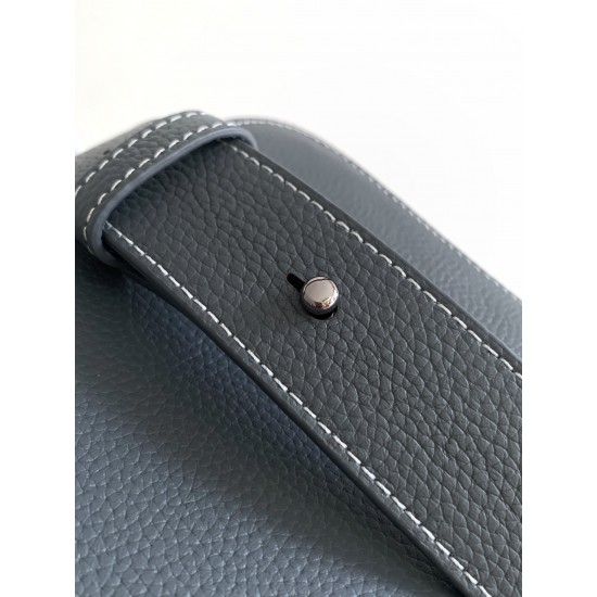Dior Bags Top Quality 1ADPO049
size : 23 x 18 x 6 CM Dior Bags Top Quality 1ADPO049
size : 23 x 18 x 6 CM