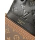LV Bags Top Quality M25819 
15 x 10 x 19 CM