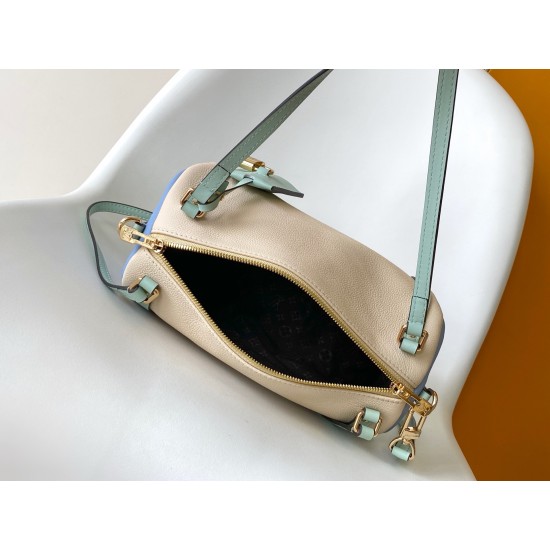LV Bags Top Quality M26905
17 x 13.5 x 26CM