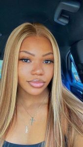 #30/613 Color Straight 13x4 Lace Front Wig photo review