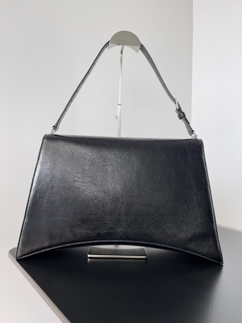 1300 Original Leather Balenciaga makes a strong debut with t - 图片 3